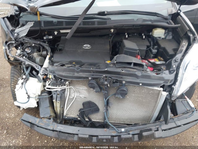 Toyota Sienna Le 8 Passenger