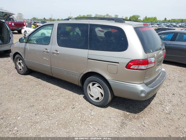 Toyota Sienna Xle