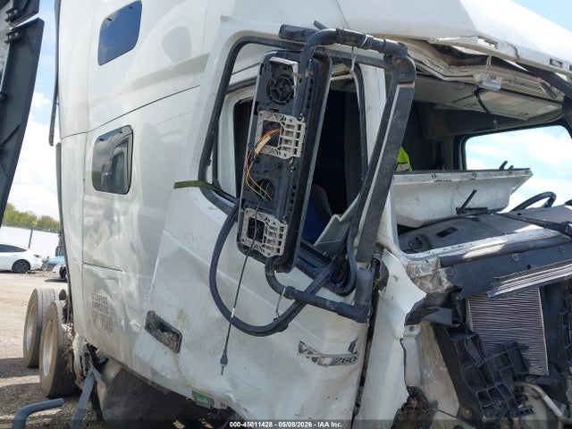 Volvo Vnl