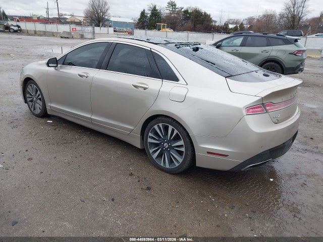 Lincoln MKZ Reserve