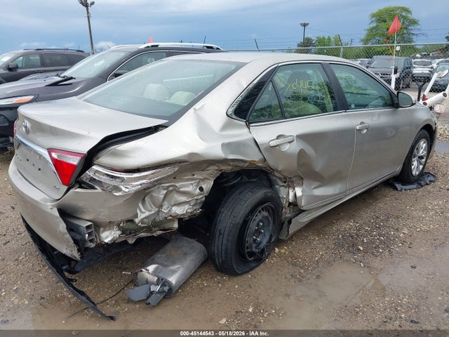 Toyota Camry Le