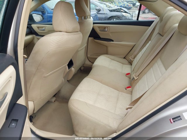 Toyota Camry Le