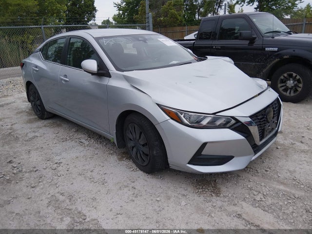 Salvage Nissan Sentra Image