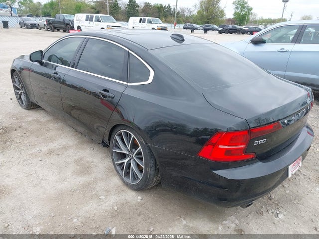 Volvo S90 T5 Momentum