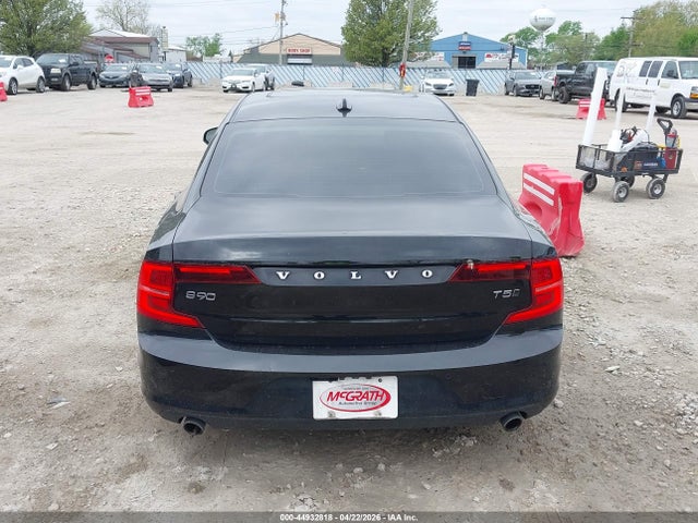 Volvo S90 T5 Momentum