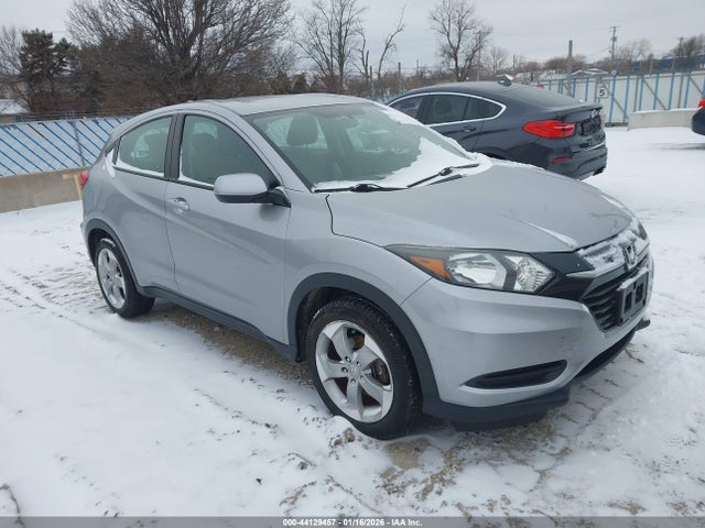 Salvage Honda HR-V Image