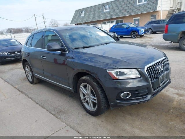 Salvage Audi Q5 Image