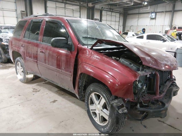 Salvage Chevrolet Trailblazer Image