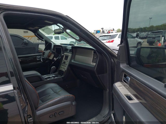Lincoln Navigator