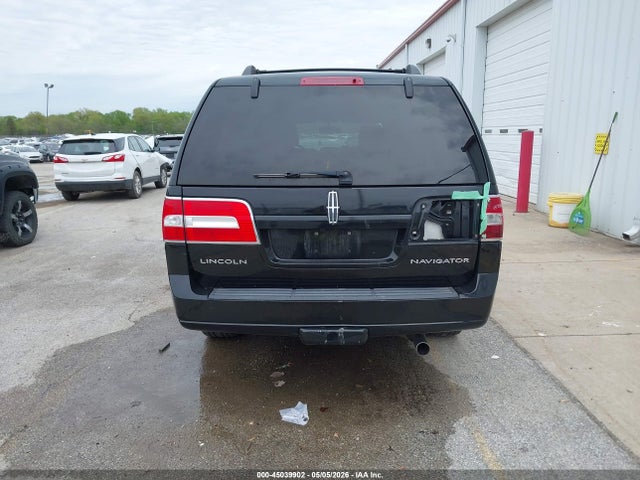 Lincoln Navigator