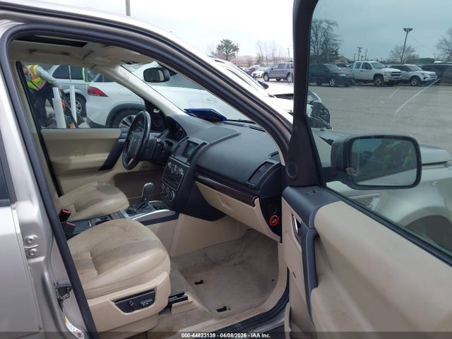 Land Rover LR2