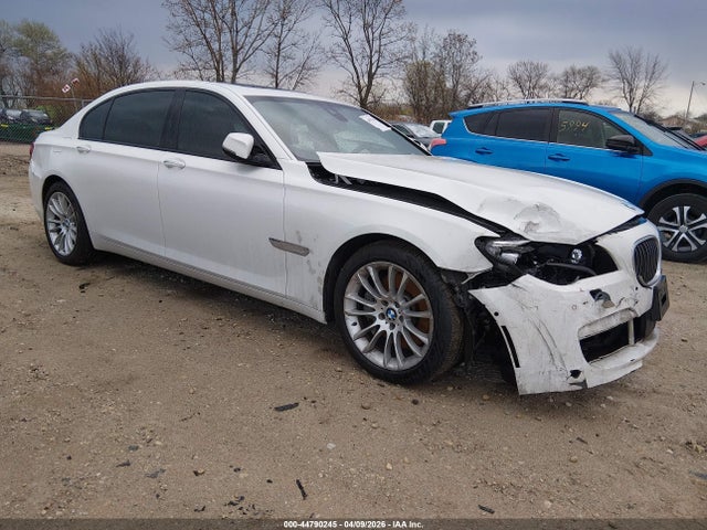 Salvage BMW 7 Series Image