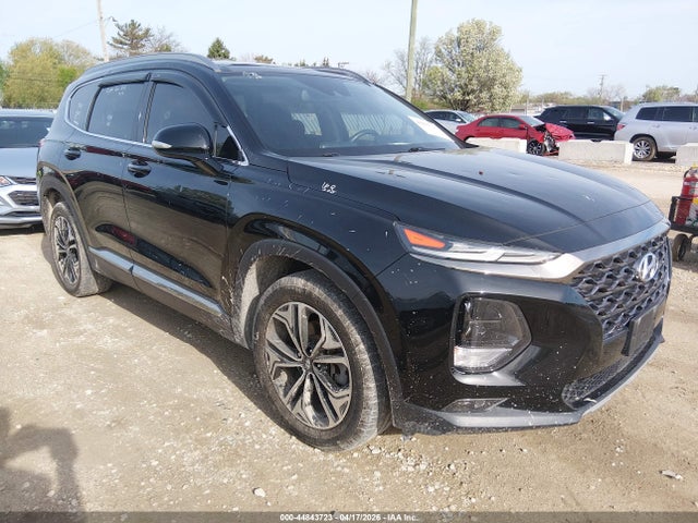Salvage Hyundai SANTA FE Image