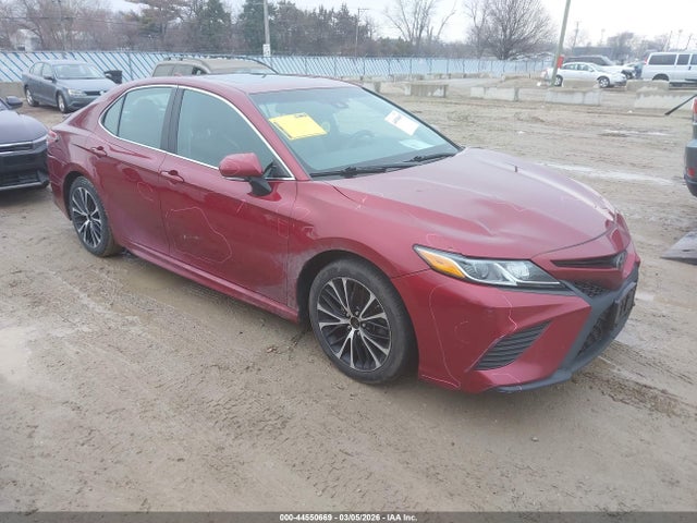 Salvage Toyota Camry Image