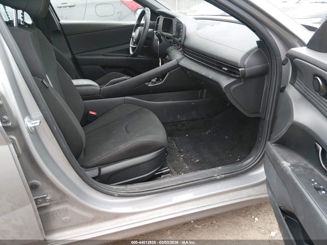 Hyundai ELANTRA Sel Sport