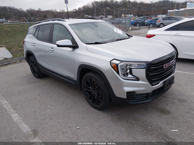 Salvage GMC Terrain Image