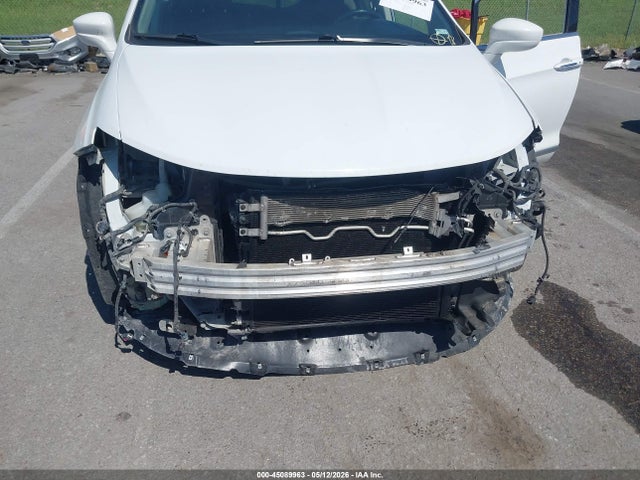 Chrysler Pacifica Touring L