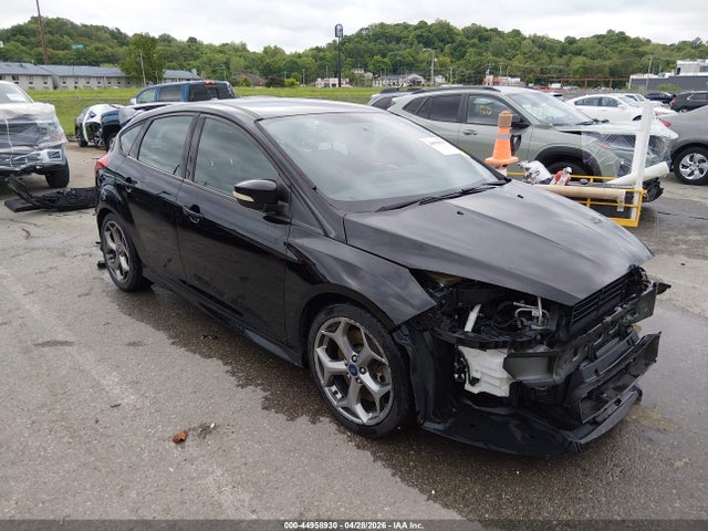 Salvage Ford Focus St Image