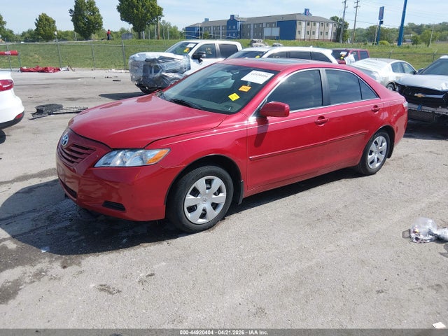 Toyota Camry Le V6