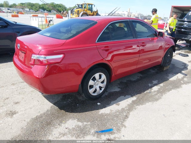 Toyota Camry Le V6