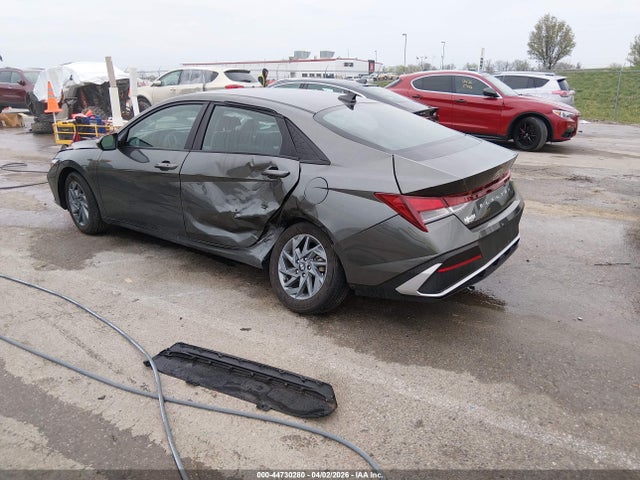 Hyundai ELANTRA Sel