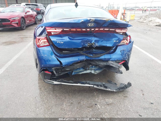 Kia K5 Ex