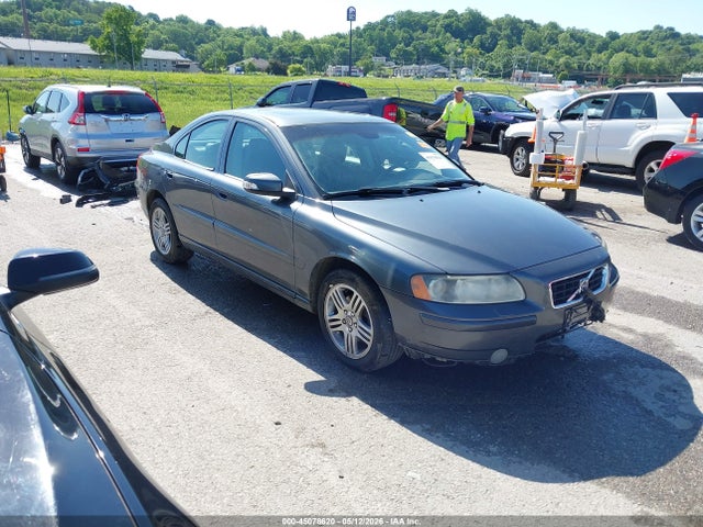 Salvage Volvo S60 Image