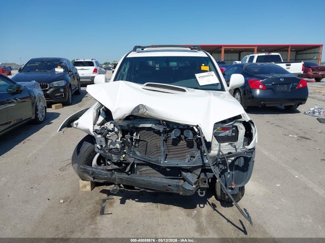 Toyota 4Runner Sport V6