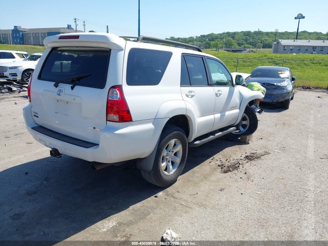 Toyota 4Runner Sport V6