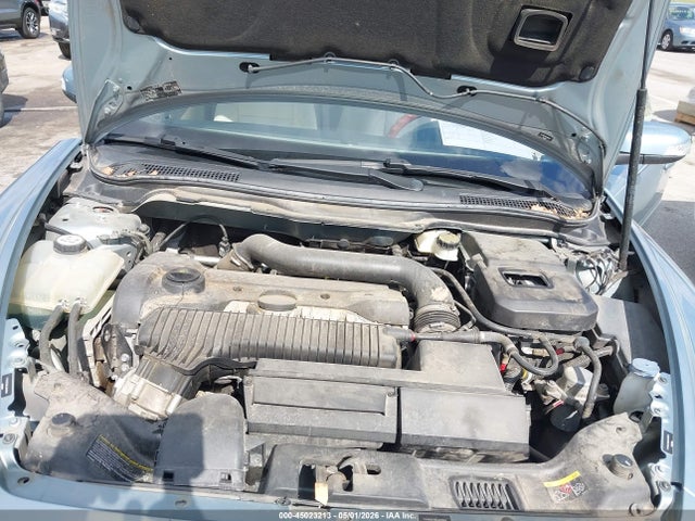 Volvo C70 T5