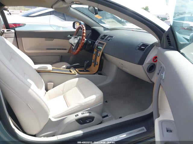 Volvo C70 T5