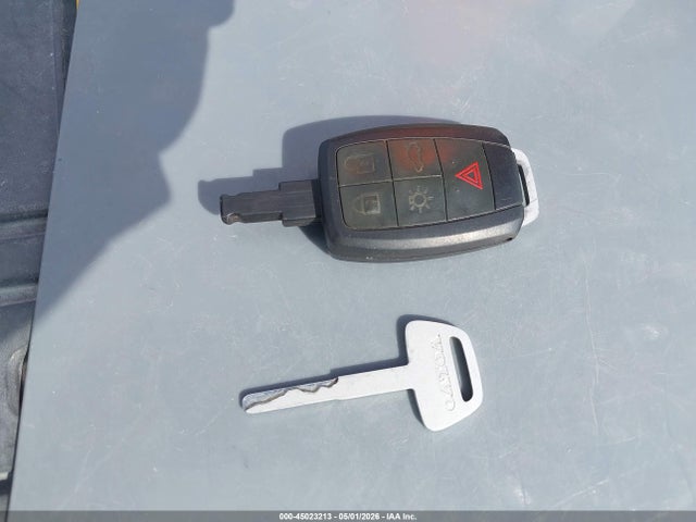Volvo C70 T5