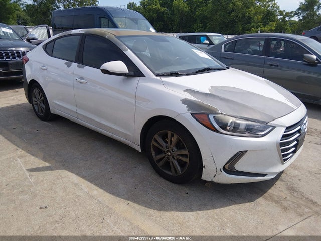 Salvage Hyundai ELANTRA Image