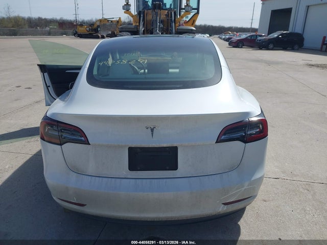 Tesla Model 3 Rear-wheel Drive