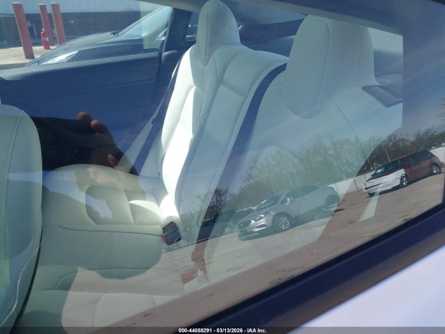 Tesla Model 3 Rear-wheel Drive