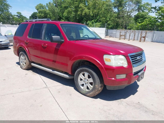 Salvage Ford Explorer Image