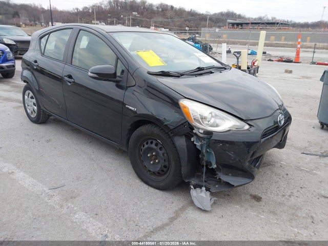 Salvage Toyota Prius c Image