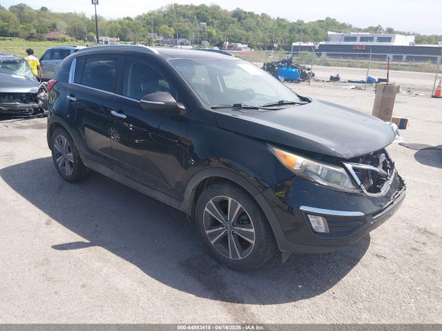 Salvage Kia Sportage Image