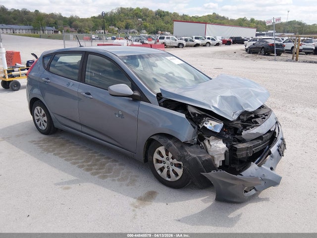 Salvage Hyundai ACCENT Image
