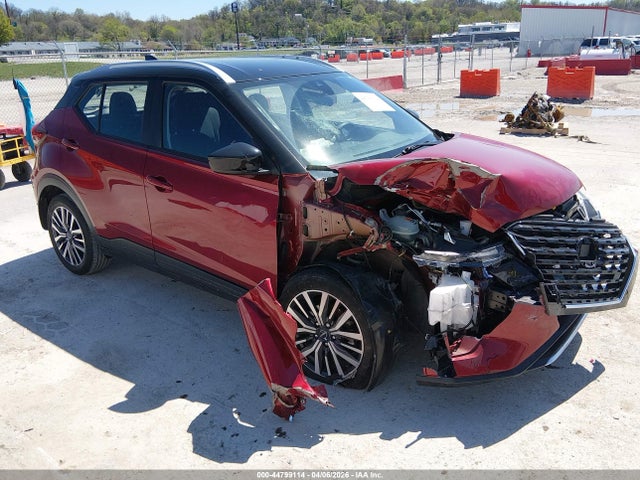 Salvage Nissan Kicks Image