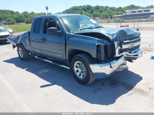 Salvage Chevrolet Silverado 1500 Image