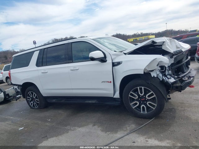 GMC Yukon At4