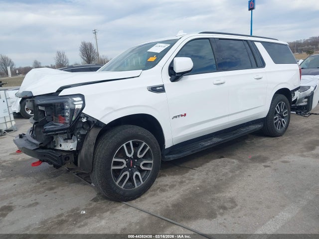 GMC Yukon At4