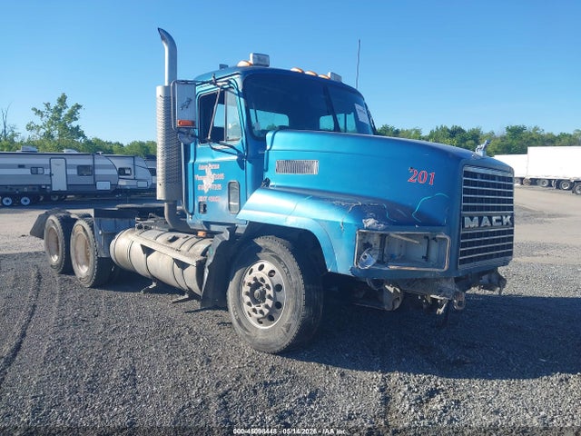 Salvage Mack 600 Image