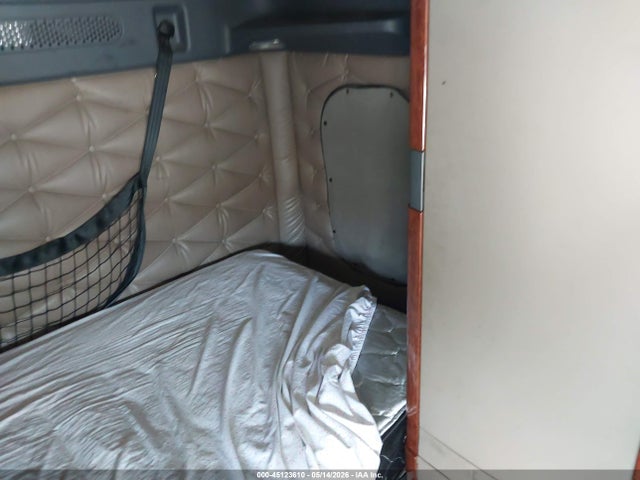 Freightliner Cascadia 125