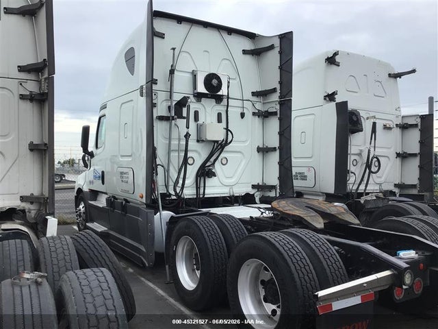 Freightliner New Cascadia 126