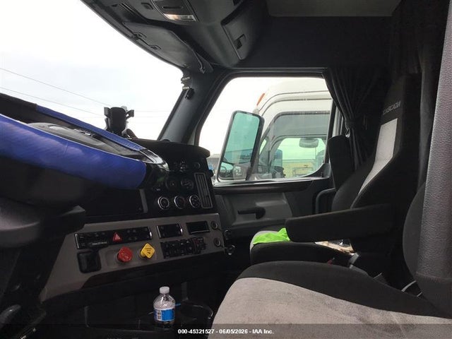 Freightliner New Cascadia 126