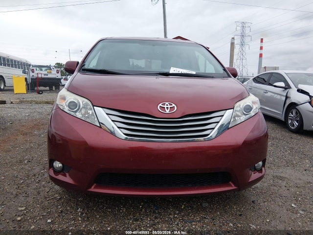 Toyota Sienna Xle
