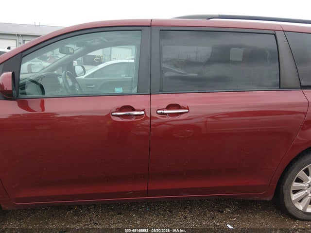 Toyota Sienna Xle