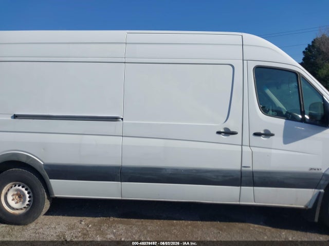 Mercedes-Benz Sprinter 2500 High Roof